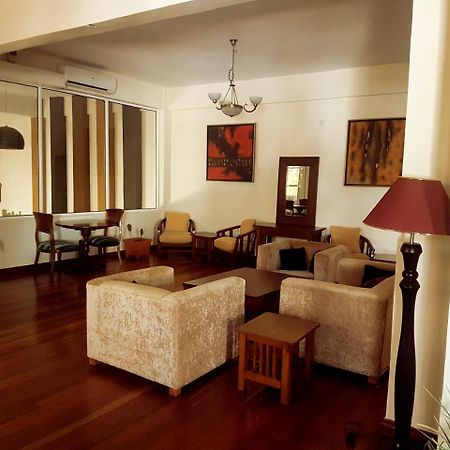 The Vic Hotel Kisumu Esterno foto