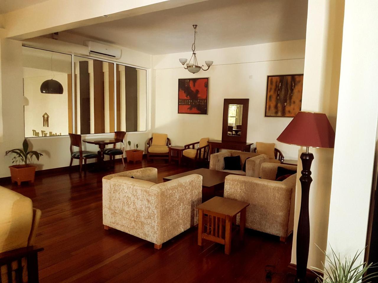 The Vic Hotel Kisumu Esterno foto