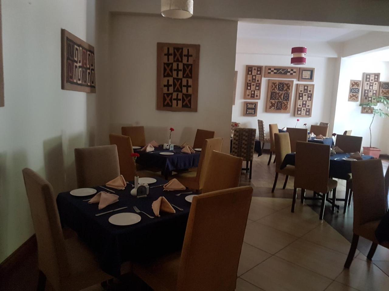 The Vic Hotel Kisumu Esterno foto