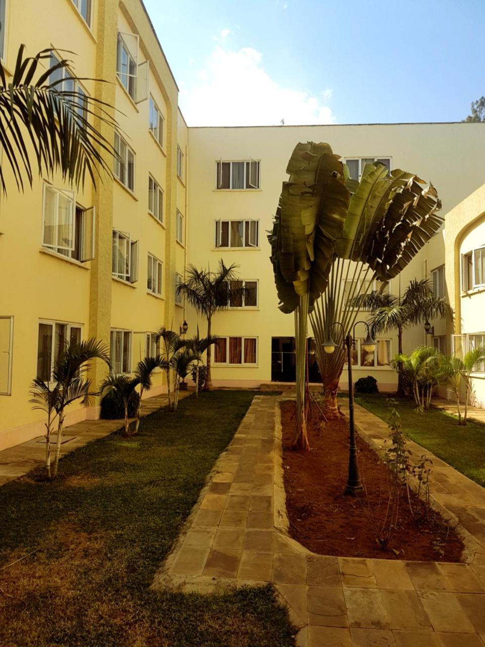 The Vic Hotel Kisumu Esterno foto
